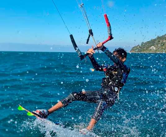 Aula de Kitesurf