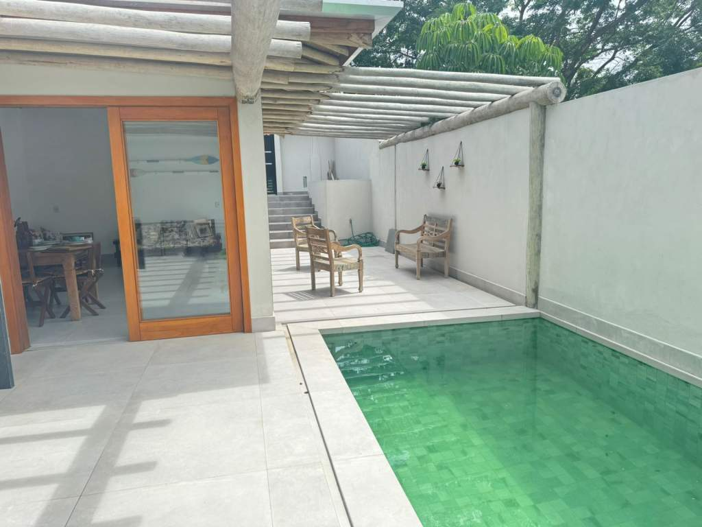 Sobrado próximo a praia 