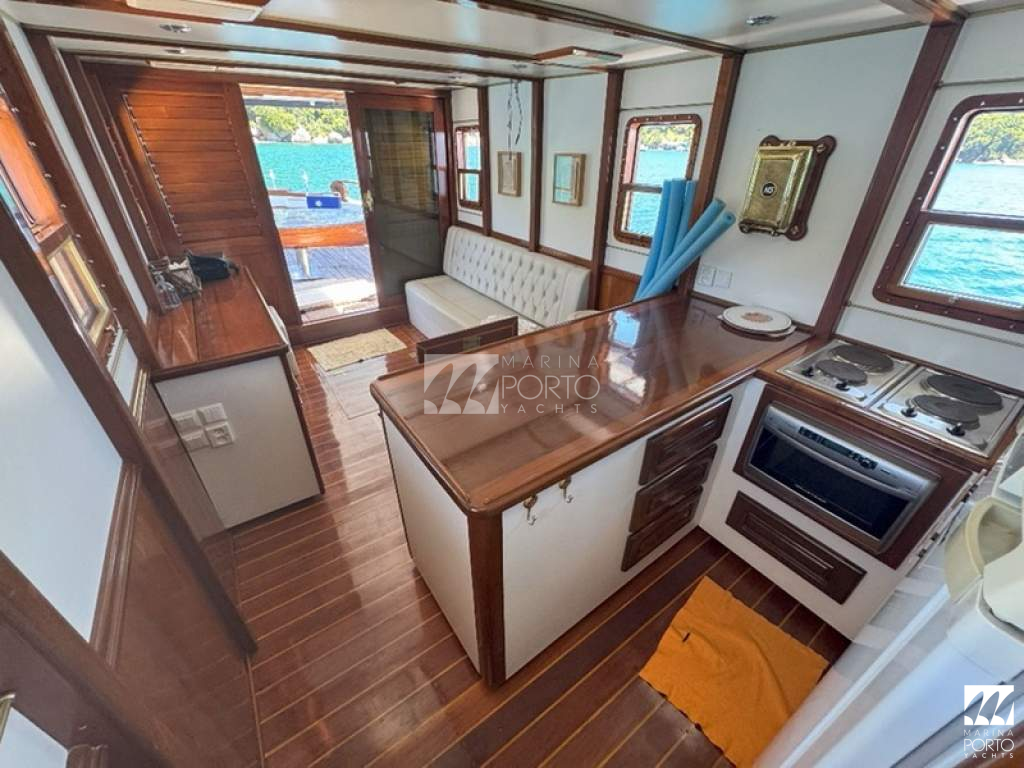 Trawler de madeira 52_slide_3