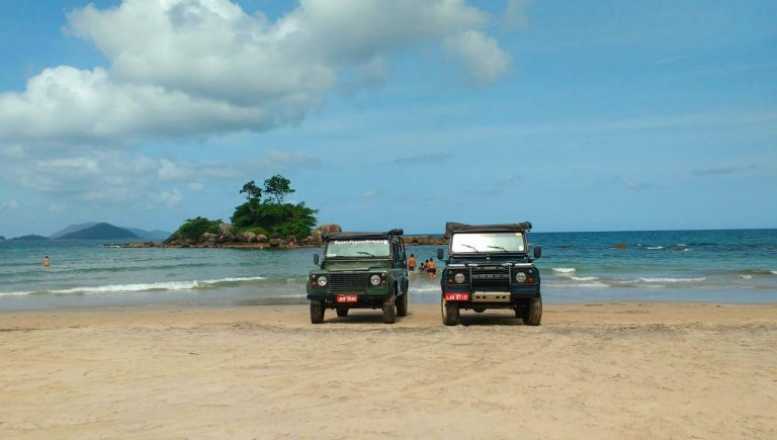 Jeep para Castelhanos