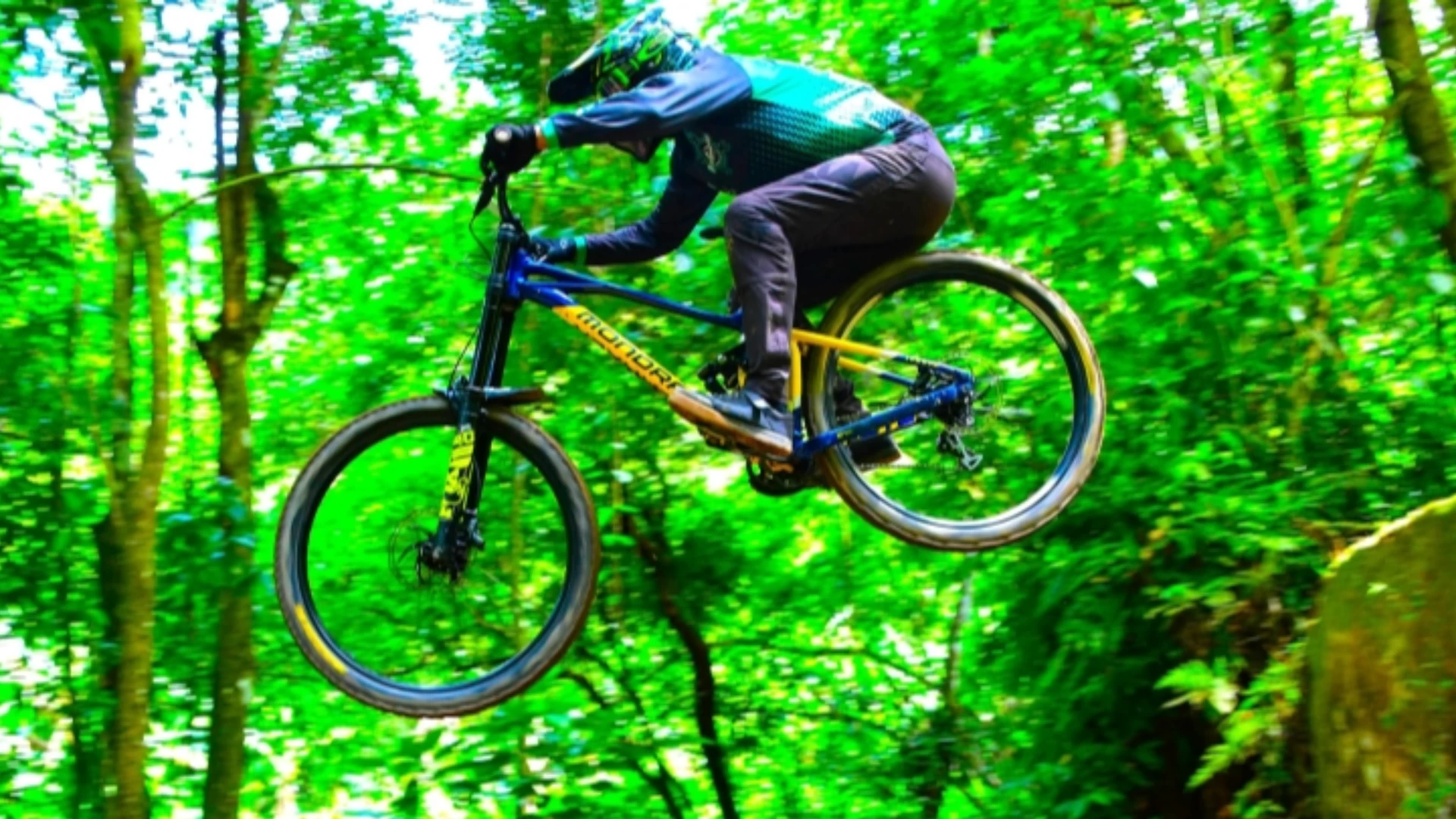 Desafio DownHill Ilhabela